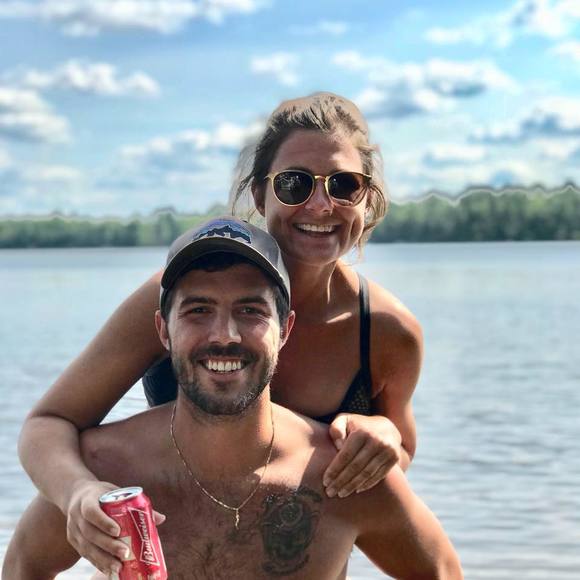 Meet your Posher, Taylor - Picture 1 of 1